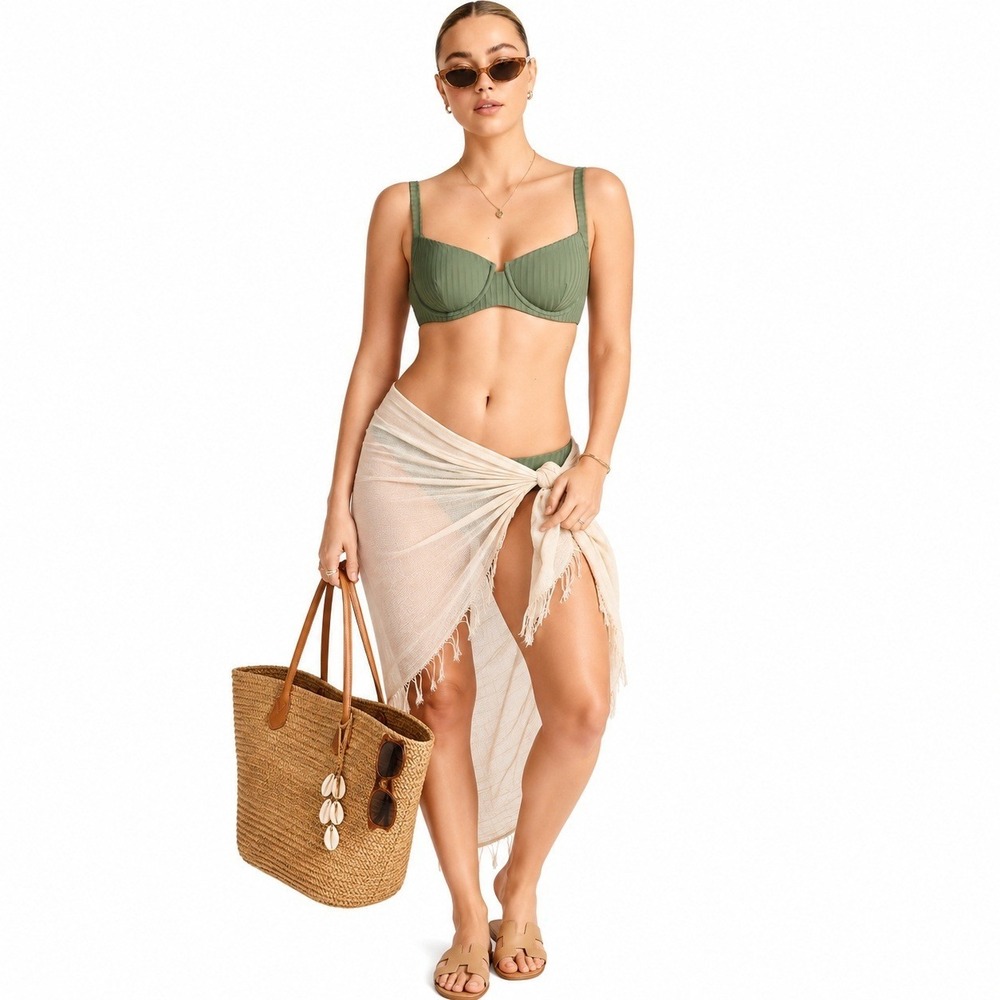 Women's Underwire Bikini Top by Vitamin A Green Size Small New With Tags